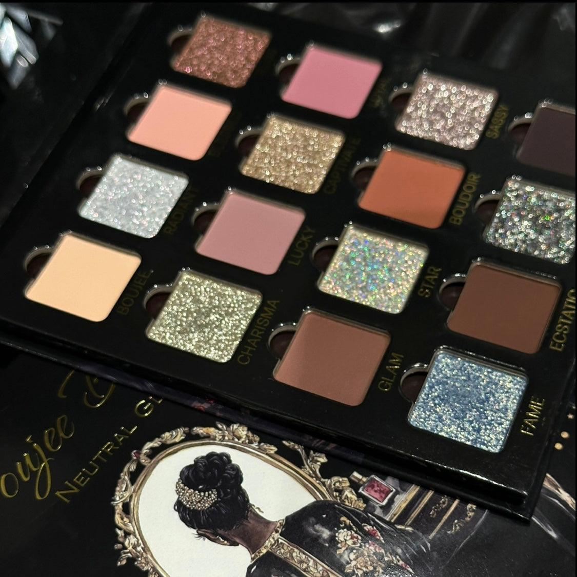 Create your own eyeshadow palette