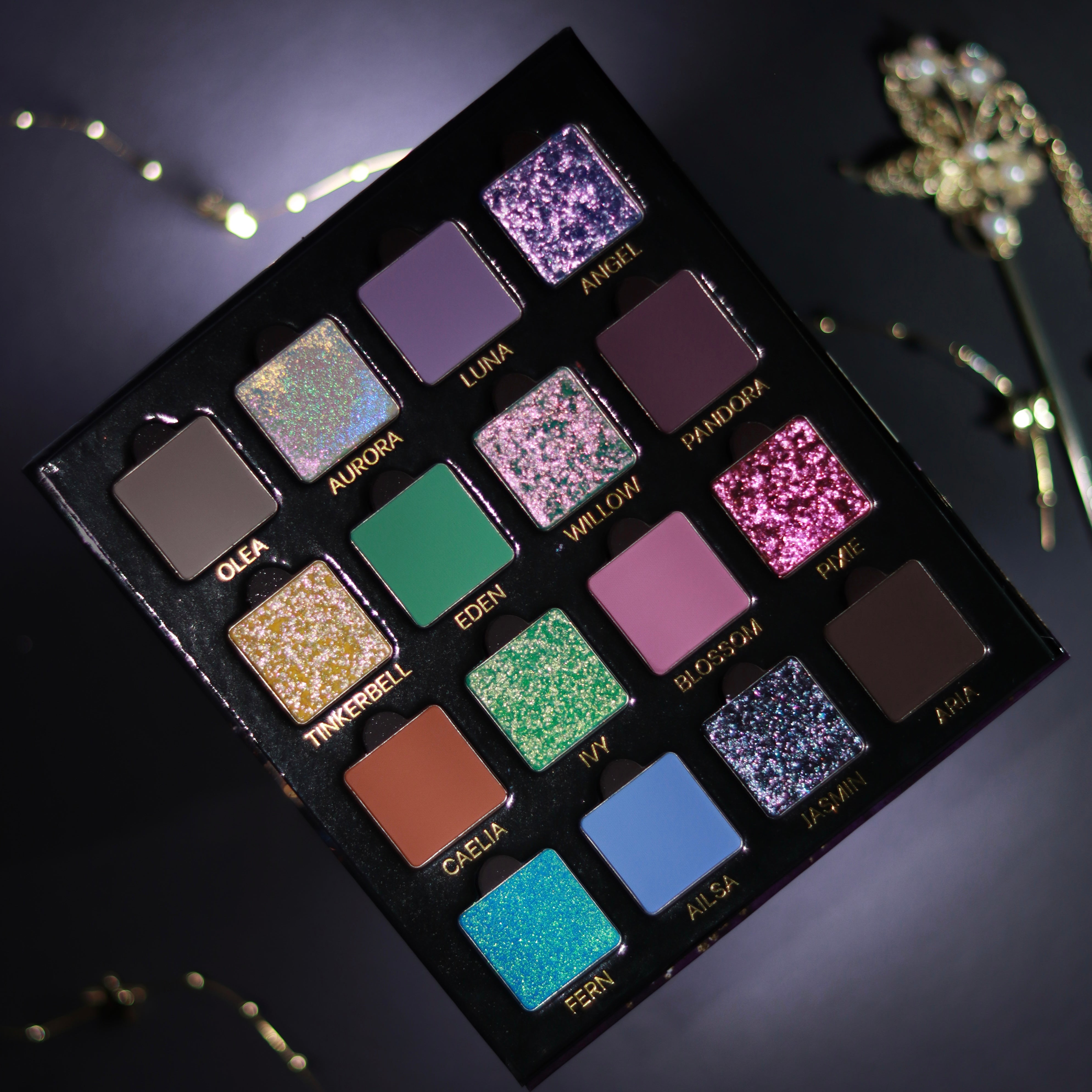 Vibrant Multichrome pastel eyeshadow palette