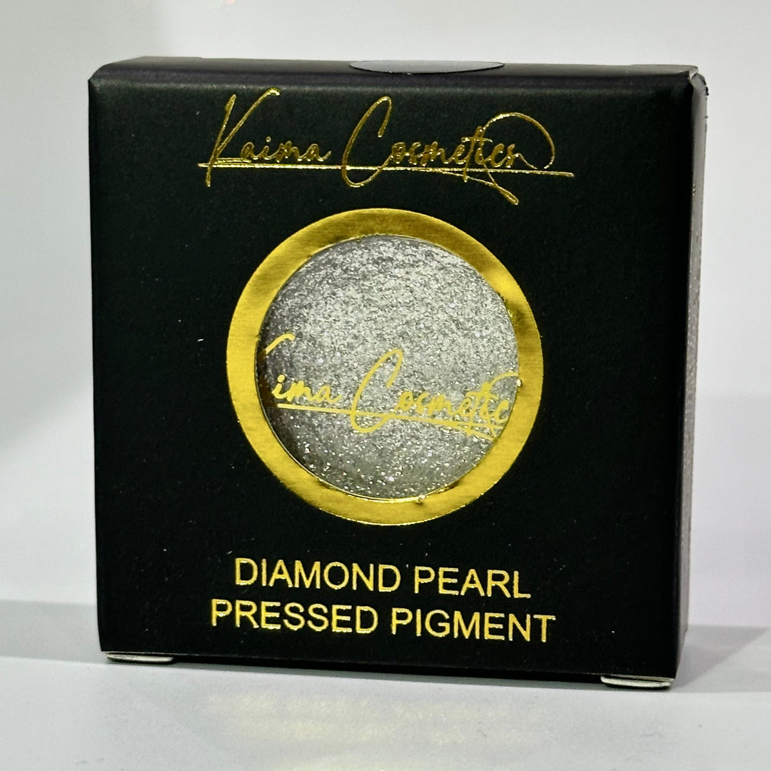 Luxury gift packaging black gold 