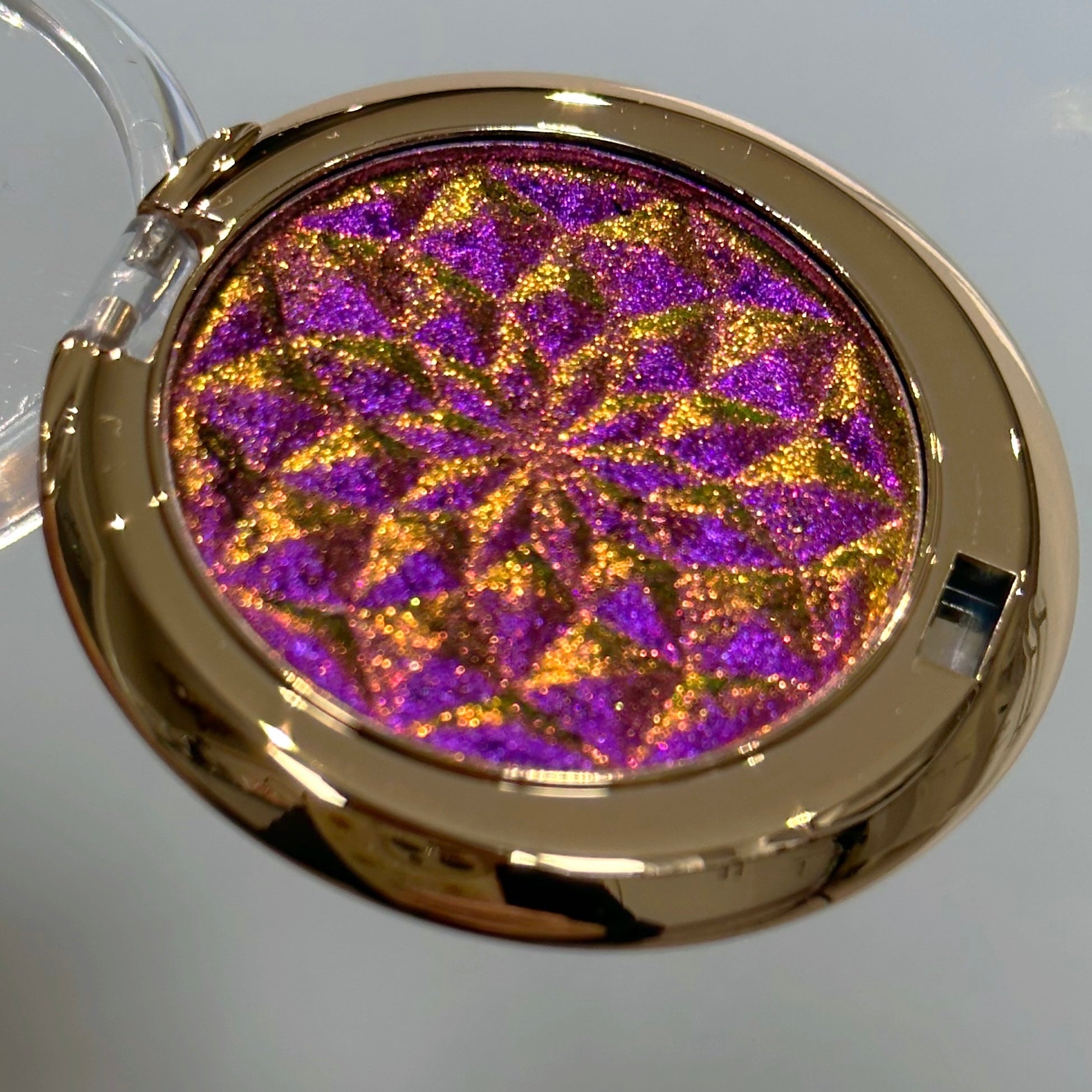 Purple Gold Multichrome Eyeshadow