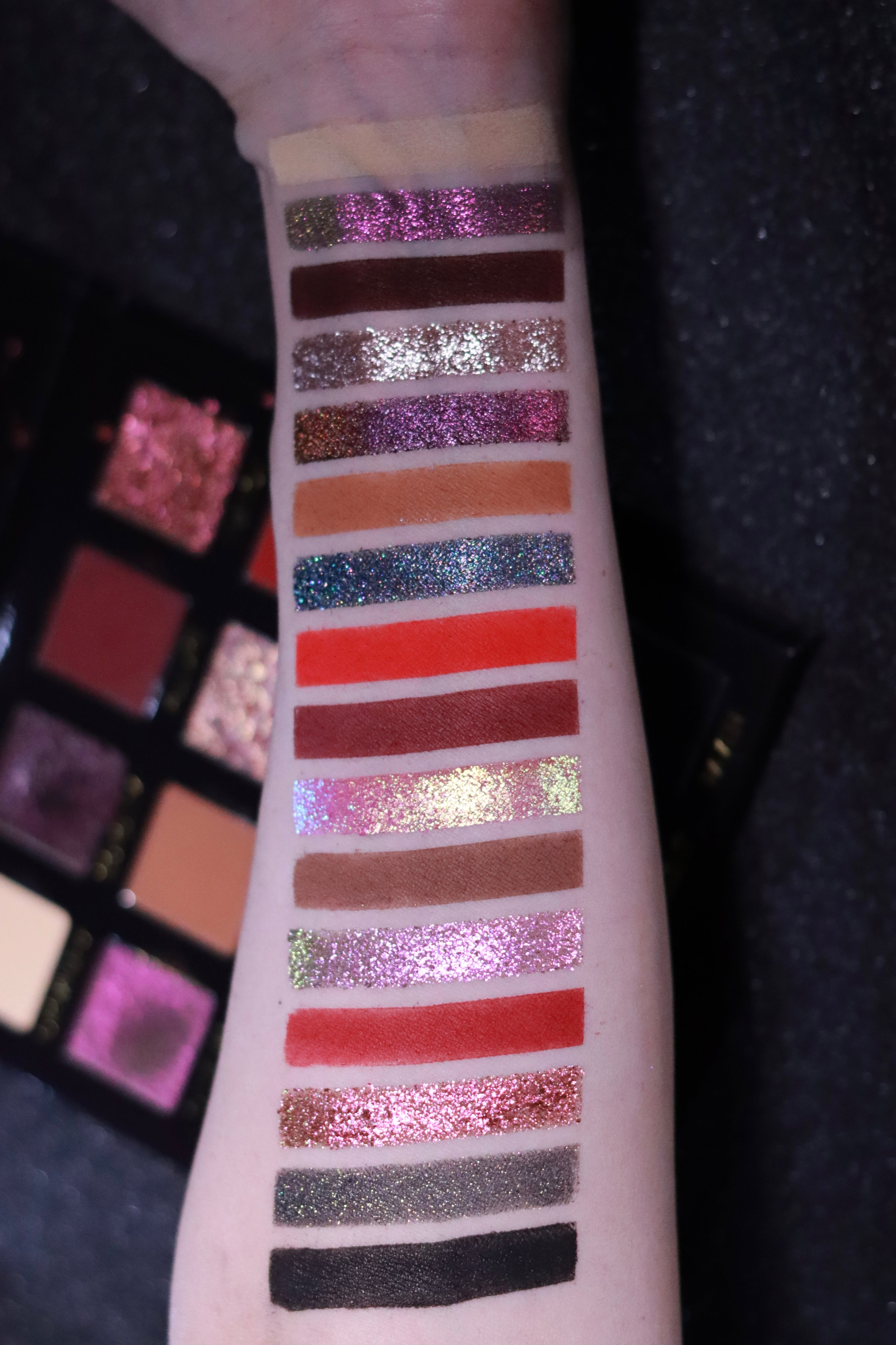 Multichrome glitter eyeshadow palette swatches