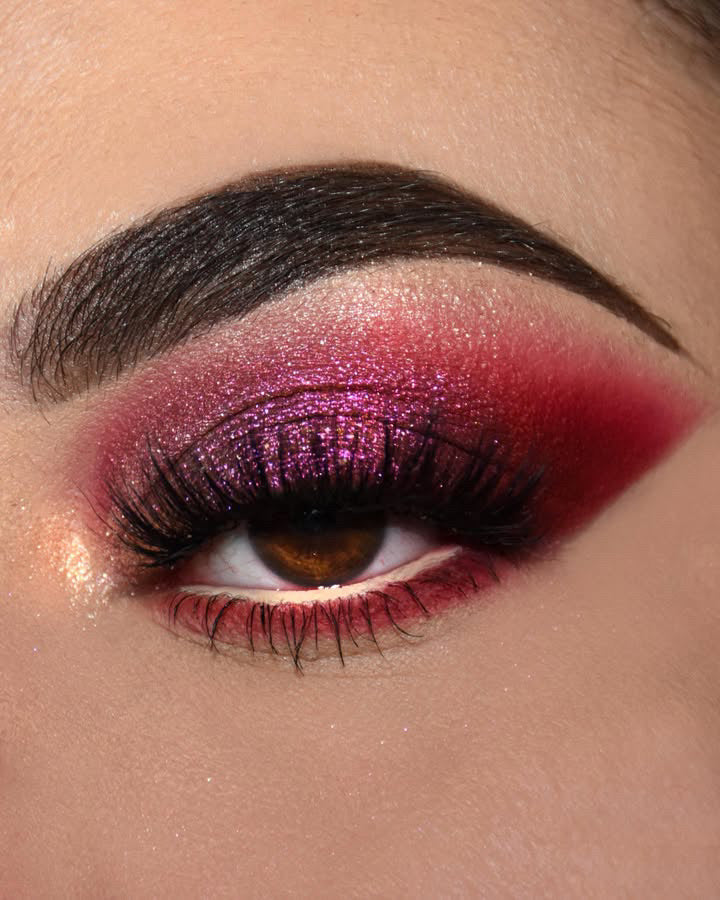 Red eyeshadow eye makeup look