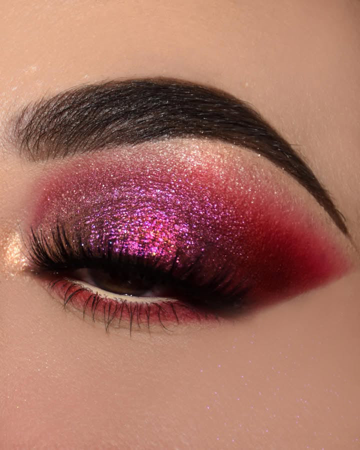 Skullz & Roses Metallic Multichrome Eyeshadow Palette