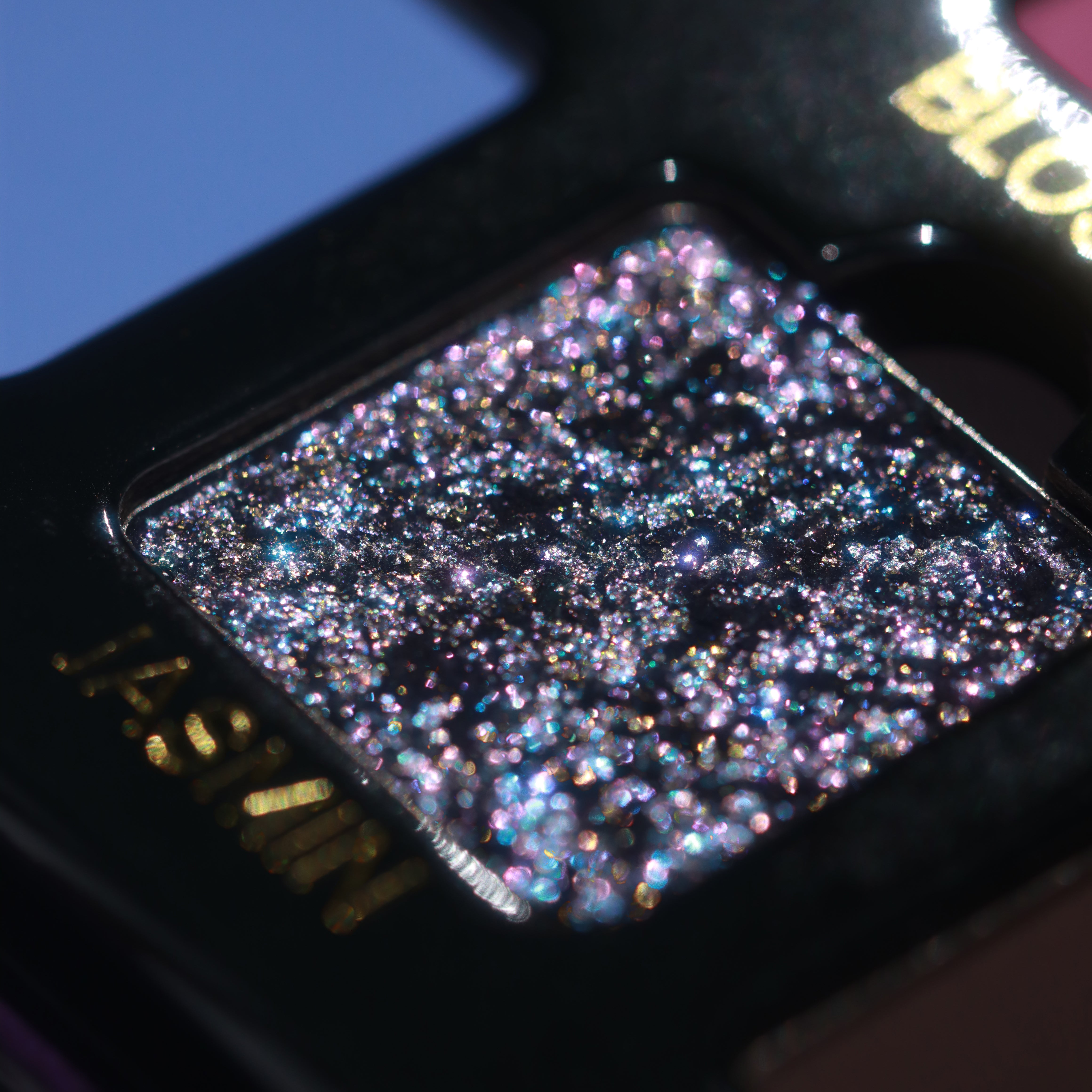 Frosted Fairy Prismatic Pastels Multichrome Magnetic Eyeshadow Palette ( PRE ORDER )