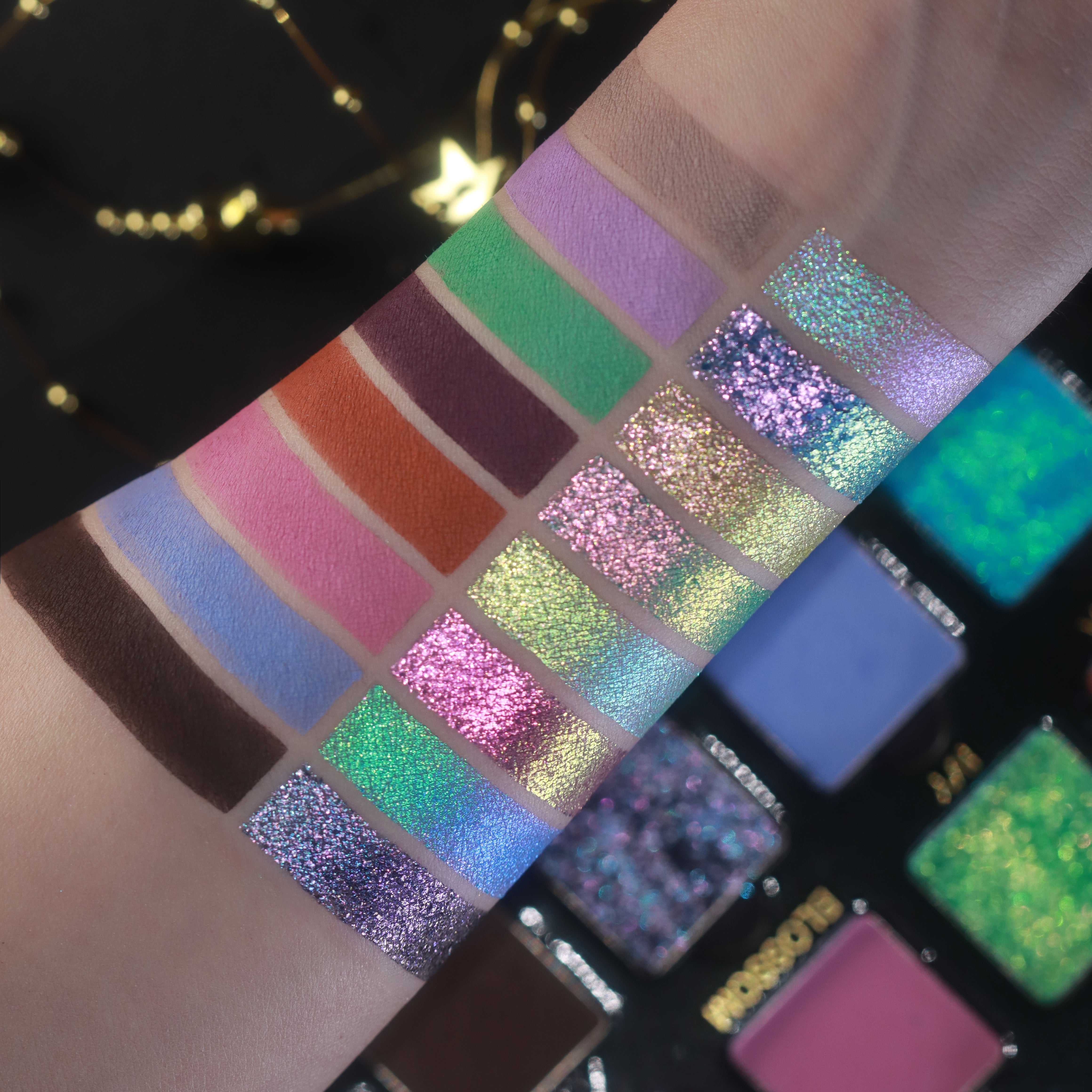 Frosted Fairy Prismatic Pastels Multichrome Magnetic Eyeshadow Palette ( PRE ORDER )