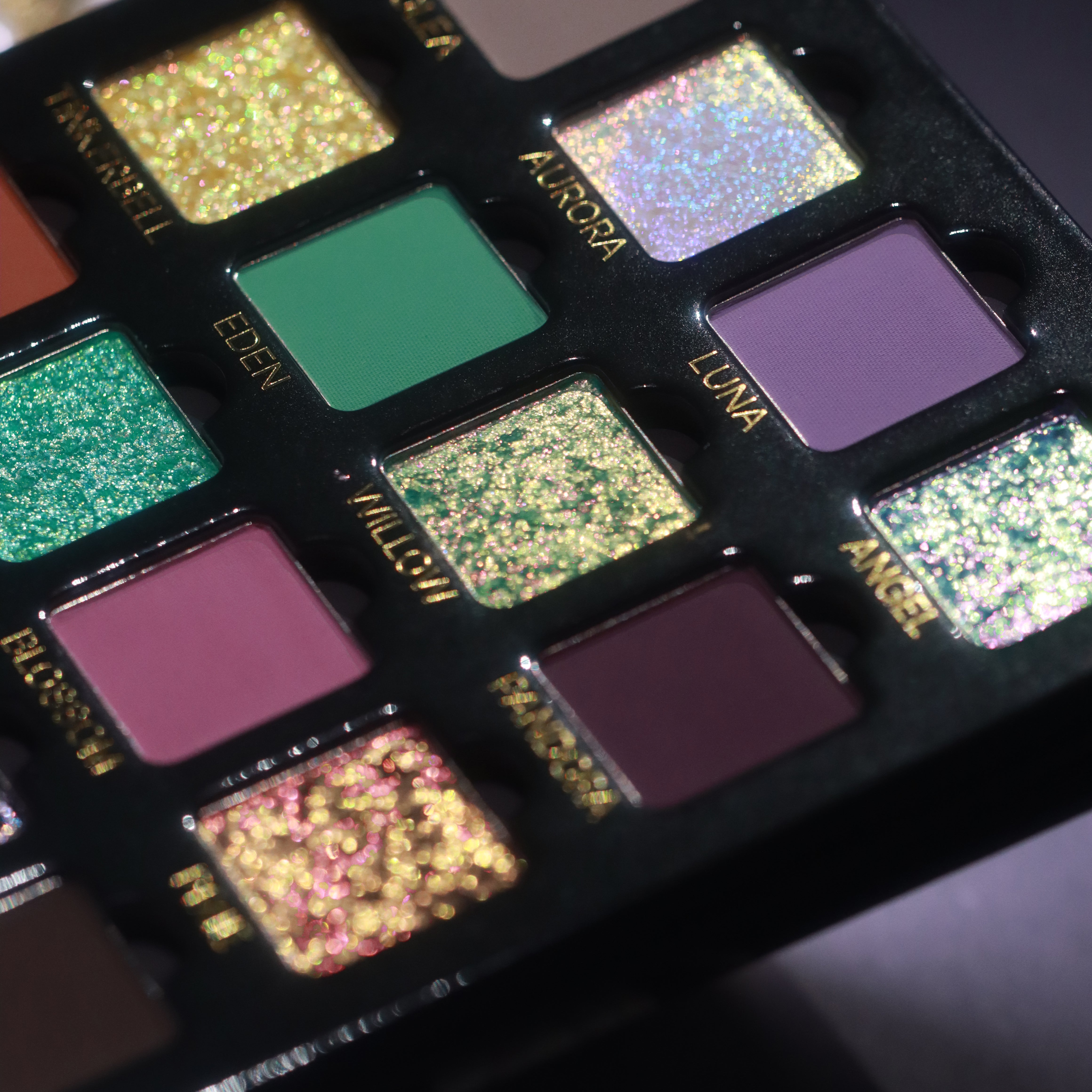 Frosted Fairy Prismatic Pastels Multichrome Magnetic Eyeshadow Palette ( PRE ORDER )