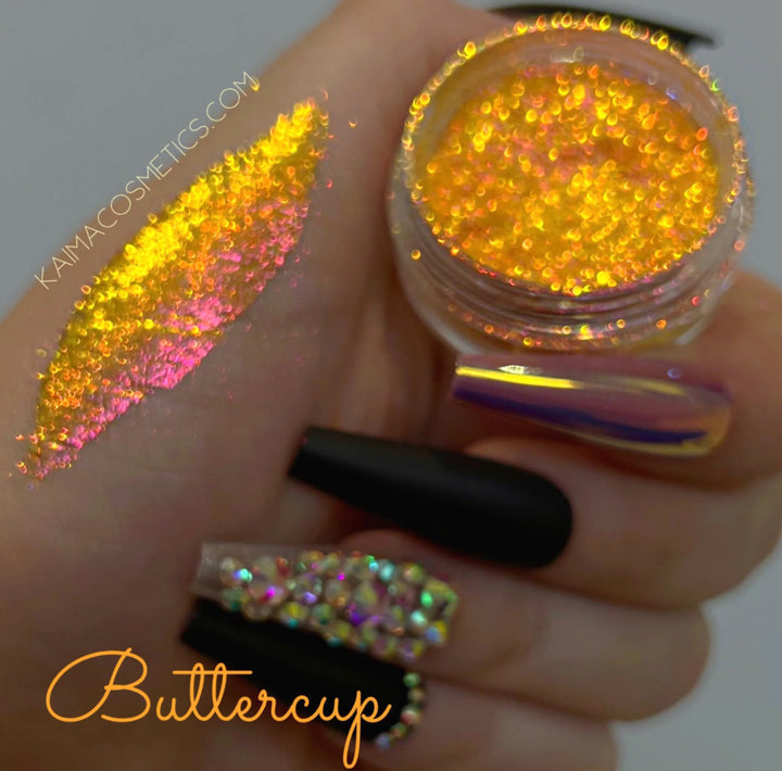 Choose any 8 glitter pigments ( Glistening pigment mix included )