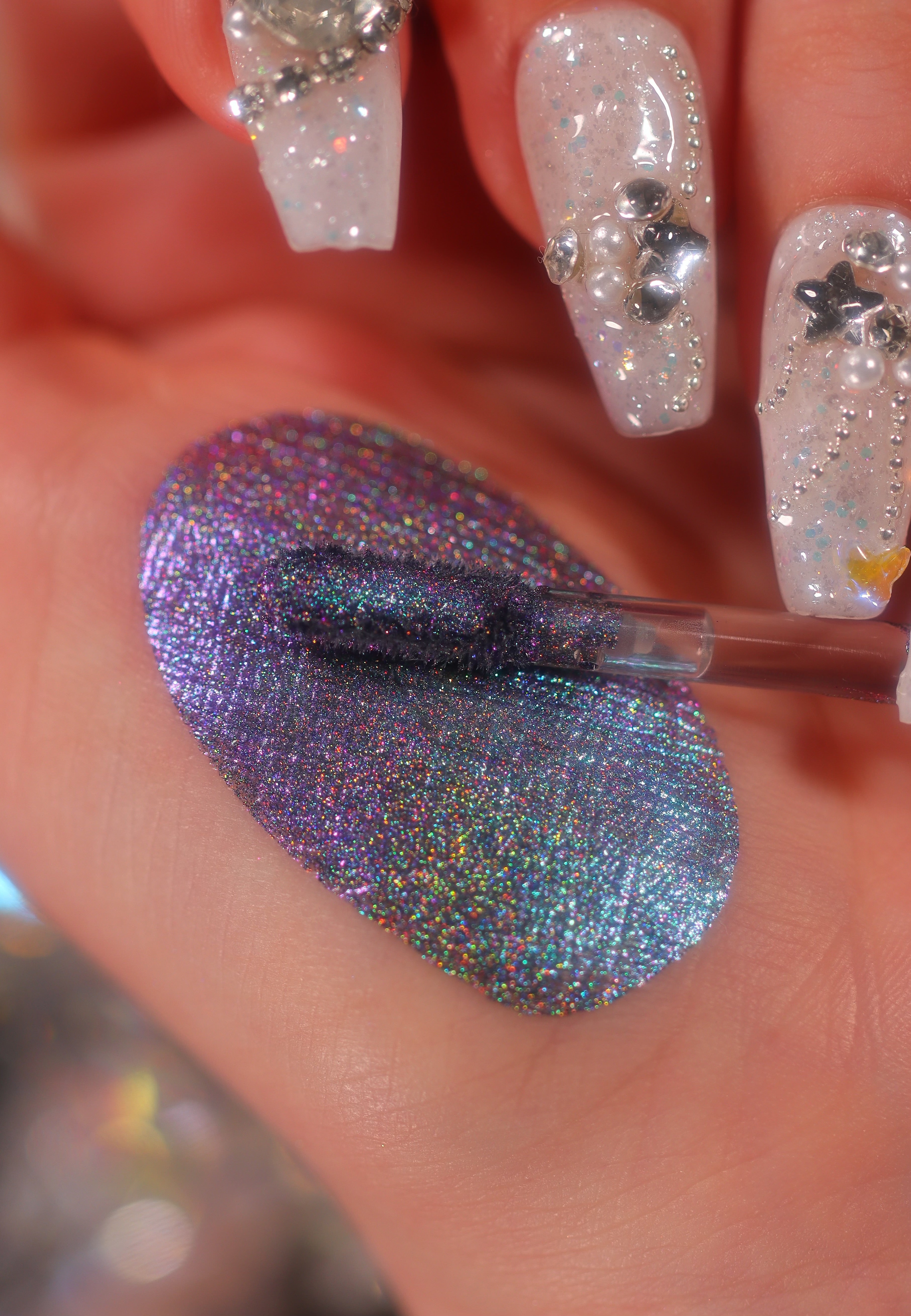 Holographic Multichrome Liquid Glitter Eyeshadow - Hypnotic