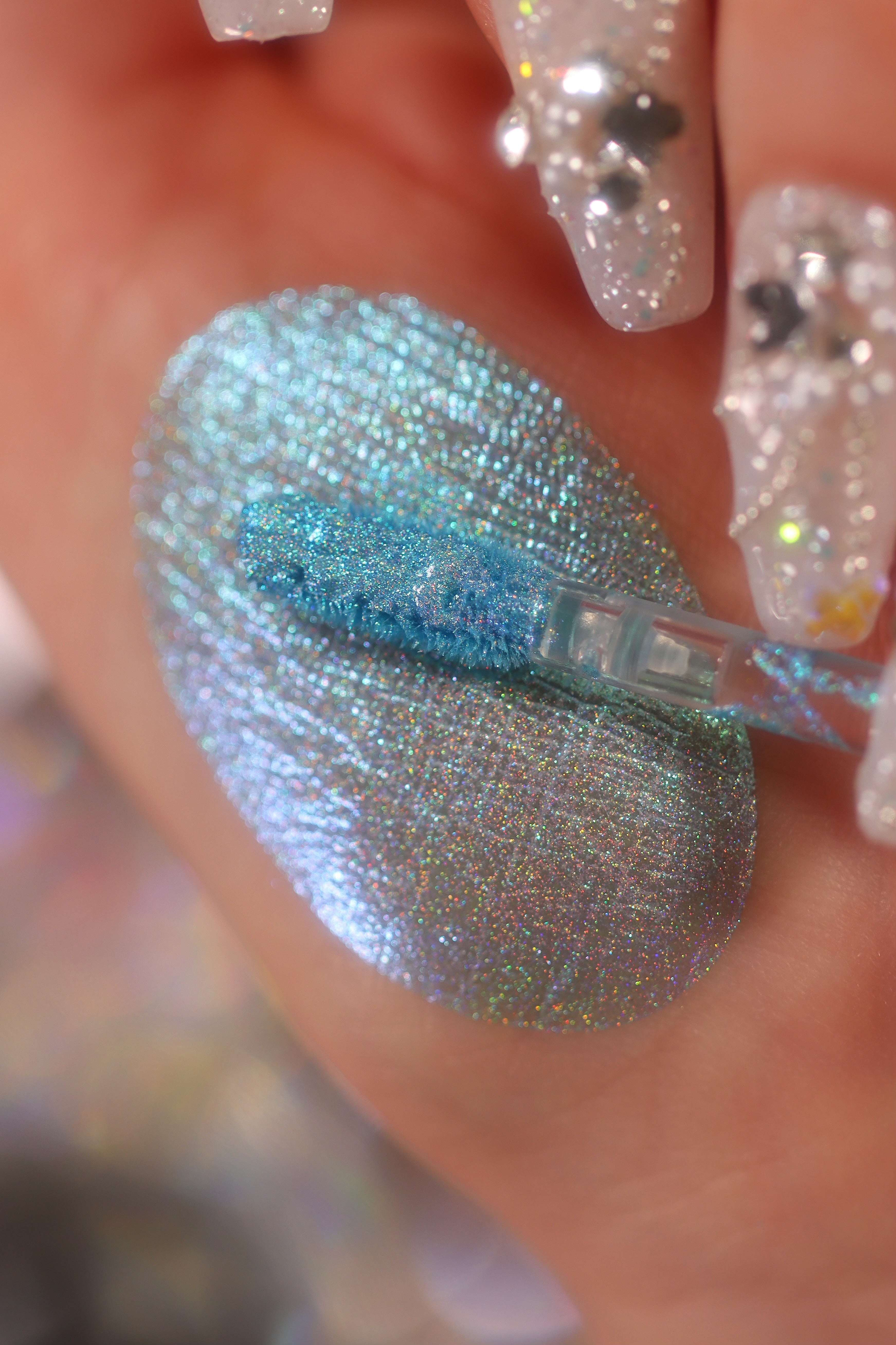 Holographic Multichrome Liquid Glitter Eyeshadow - Siren