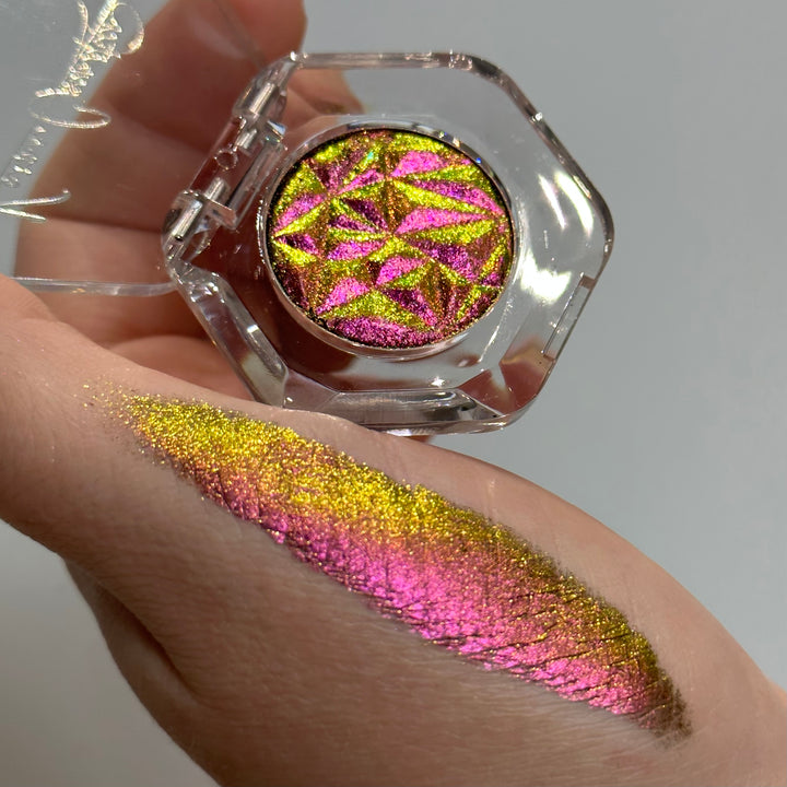 Gold Pink Metallic Multichrome eyeshadow 