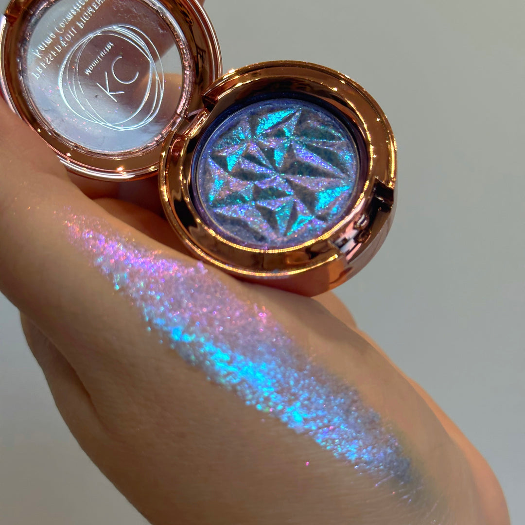 Pressed Duochrome foil eyeshadow - Moon luster – Kaima Cosmetics