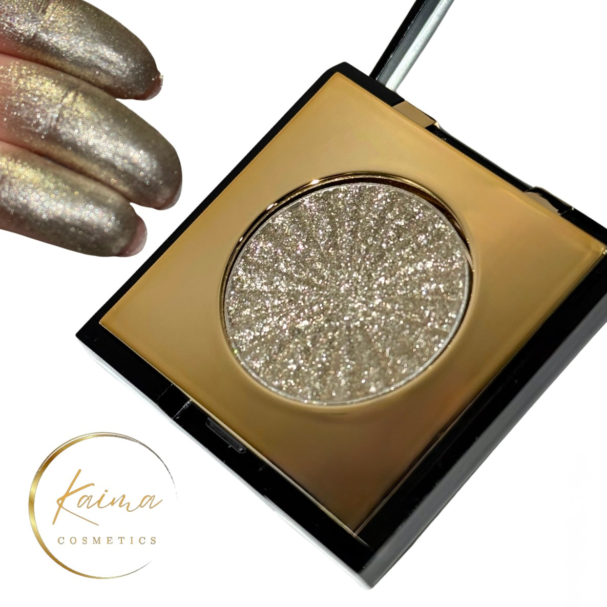 Metallic gold shimmer eyeshadow 