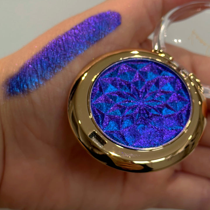 blue purple multichrome eyeshadow swatch