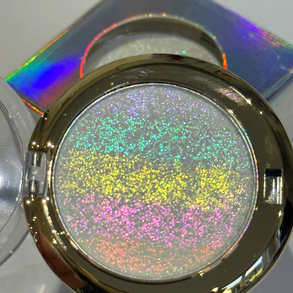 Rainbow Glow Holographic Highlighter & Eyeshadow | Kaima Cosmetics