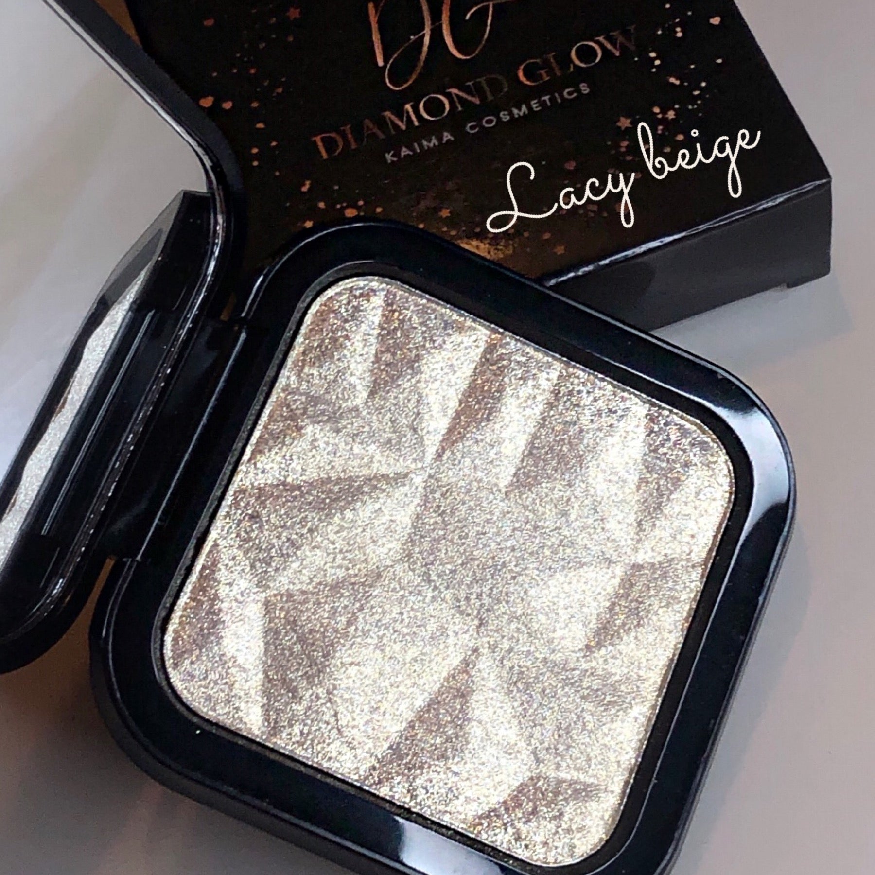 Diamond glow highlighter - Lacy beige